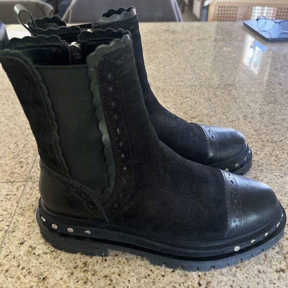 EUC Free People Tate Black Suede Chelsea Boots Size 6.5 Women's Side Zip Chunky - Picture 6 of 14